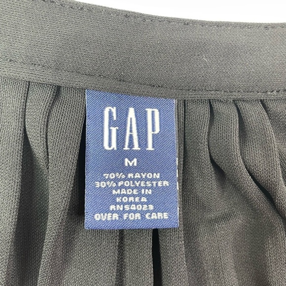 GAP Pleated Elegant Black Mini Skirt Size Medium - Picture 5 of 7
